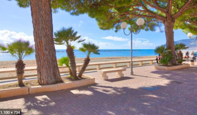 Condominio Ariazzurra S. Bart. San Bartolomeo Al Mare Exterior photo