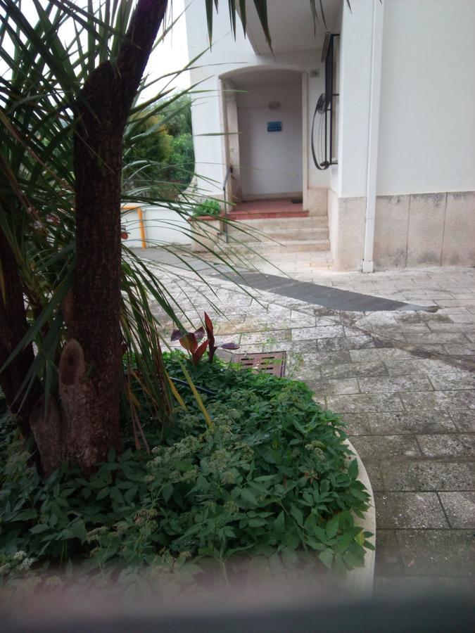 Condominio Ariazzurra S. Bart. San Bartolomeo Al Mare Exterior photo